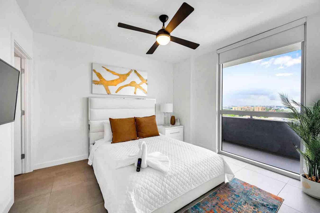 Amazing 3 Bed Unit In Dwntwn Miami With Free Parking Apartment Exterior photo