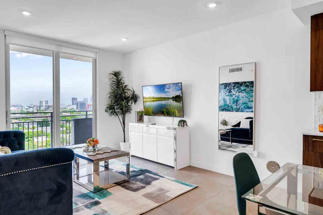 Amazing 3 Bed Unit In Dwntwn Miami With Free Parking Apartment Exterior photo