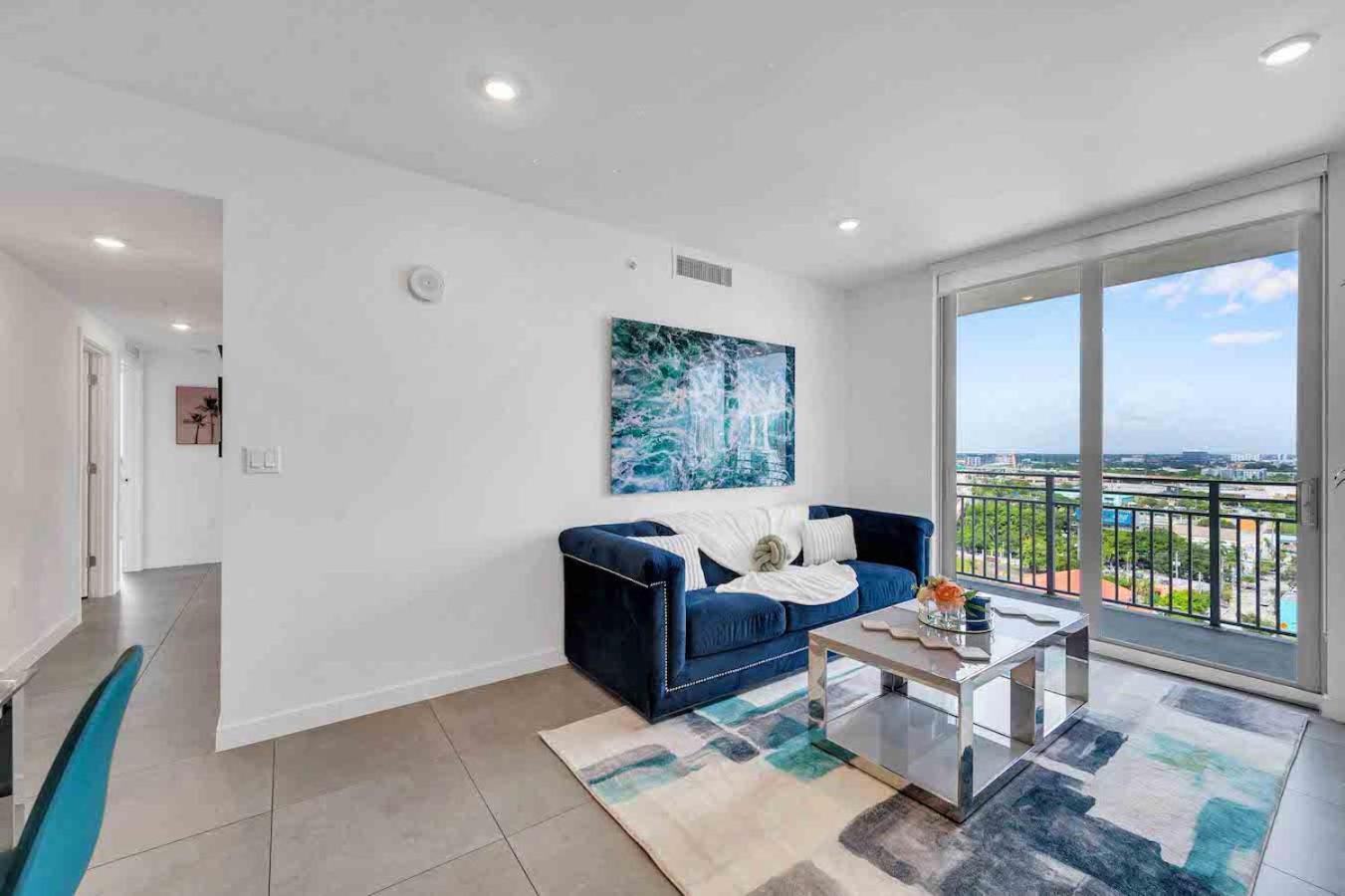 Amazing 3 Bed Unit In Dwntwn Miami With Free Parking Apartment Exterior photo
