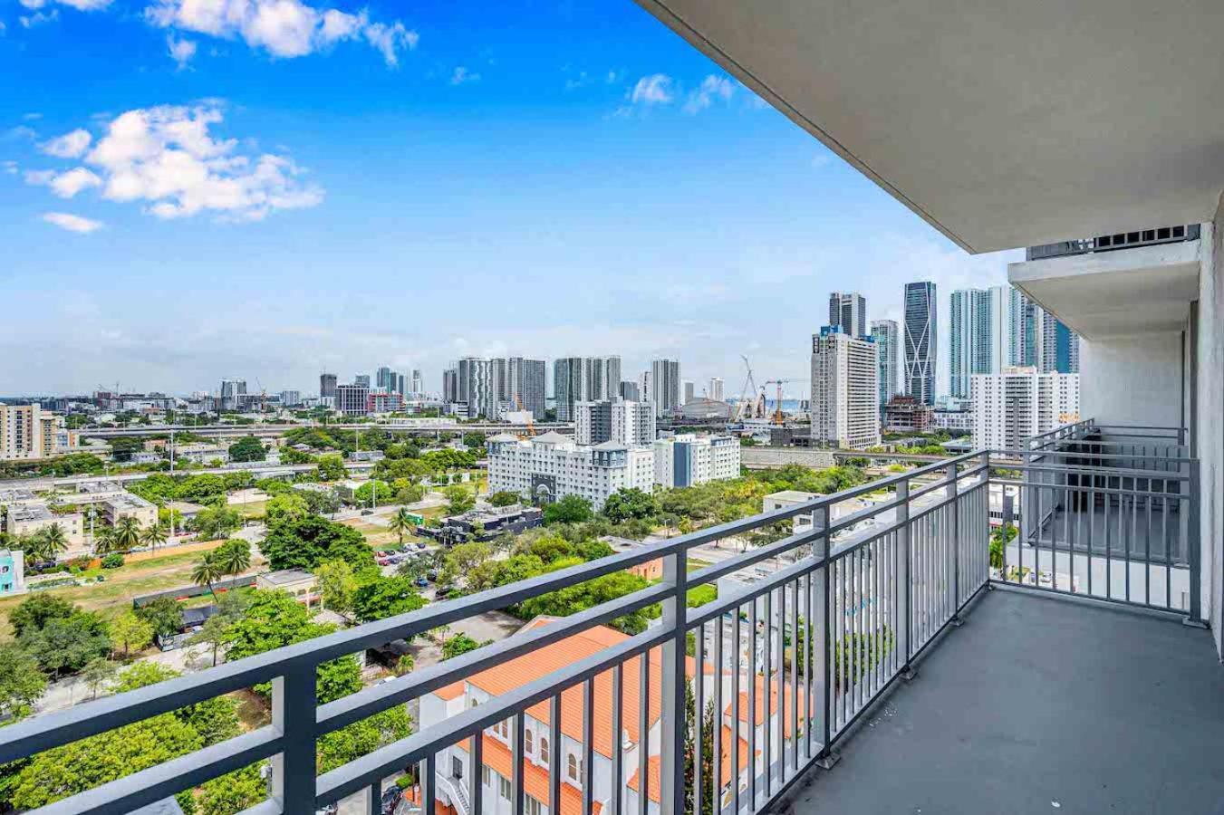 Amazing 3 Bed Unit In Dwntwn Miami With Free Parking Apartment Exterior photo